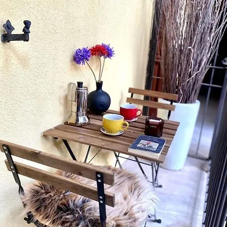 Duomo Area 2 Bedroom Deluxe * Mediolan